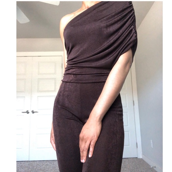 One Shoulder Drape Jumpsuit - Picture 12 of 13